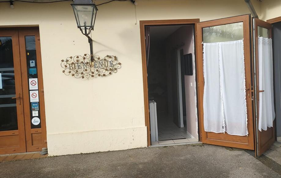 La Taverne Buire-le-Sec ภายนอก รูปภาพ